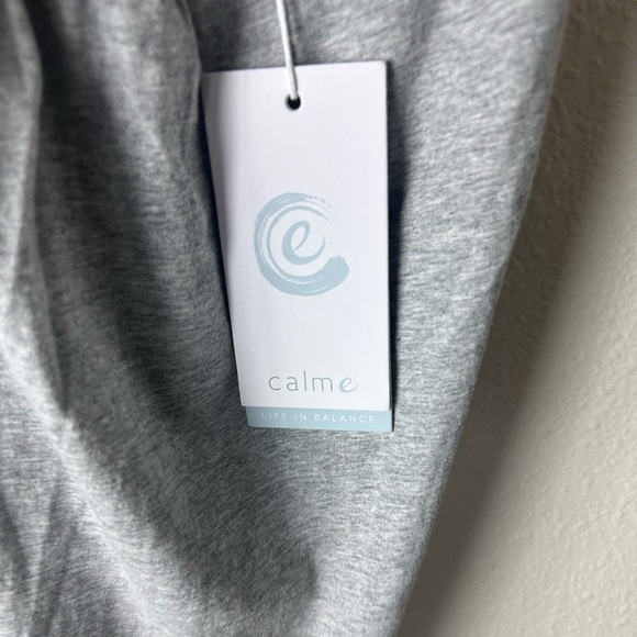 CALME Night and Day Tank. - Picture 4 of 11